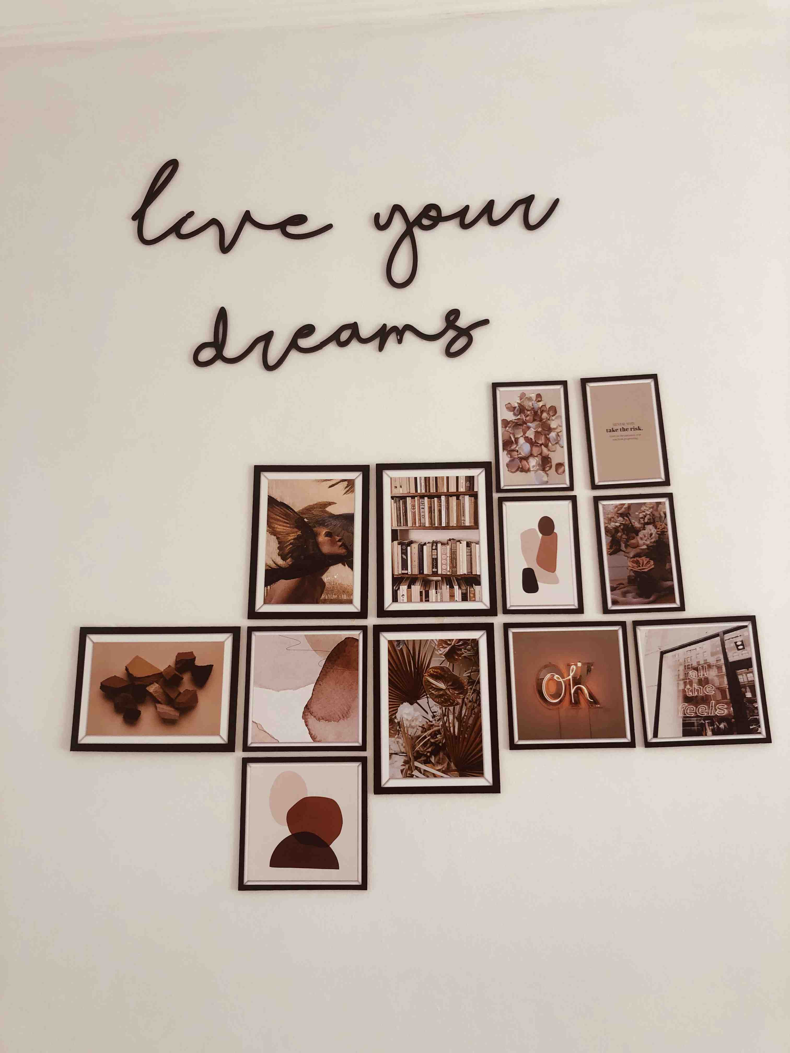 Live Your Dream Wooden Wall Decor Painting Lettering Written Wooden Graffiti Room Accessory Wall decoration bedroom decoration..