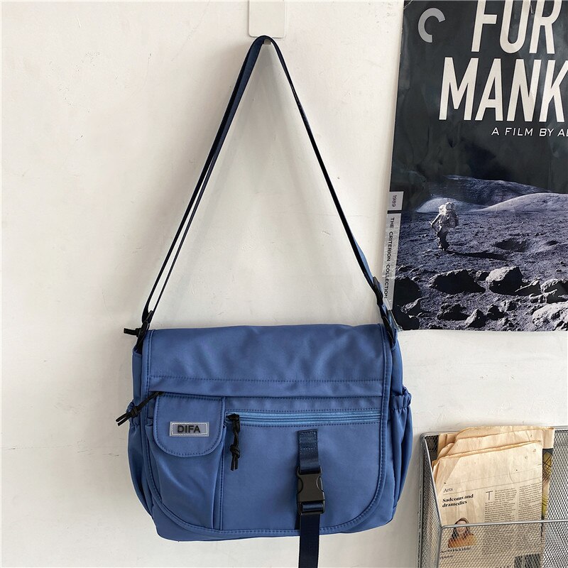 unisex-umhängetasche mit großem fassungsvermöGen Ich bin beliebten koreanischen stil, Ideal für studenten, auch als Bote Tasche geeignet.: Blau