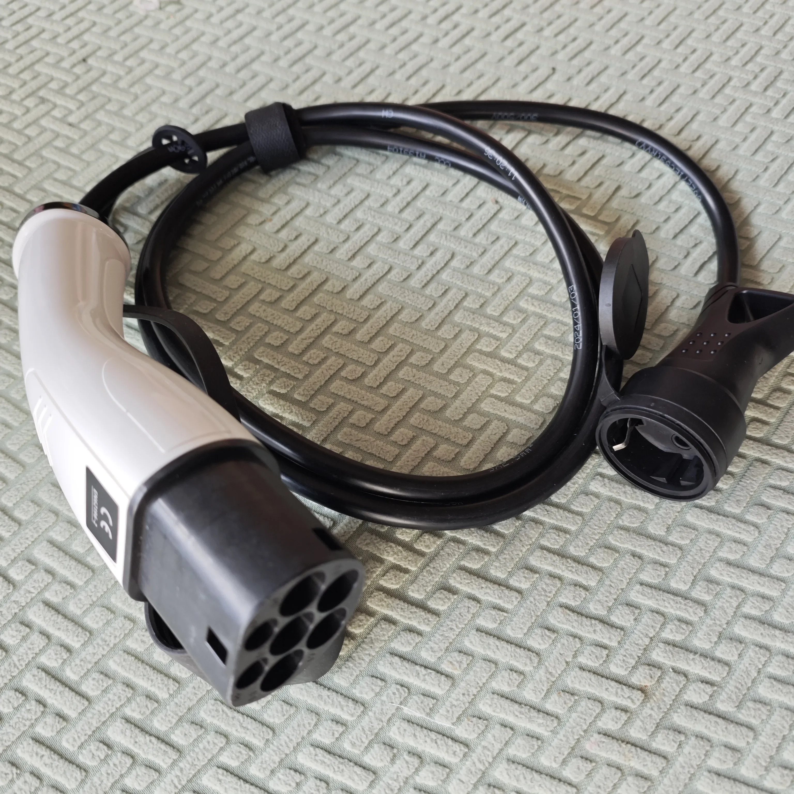 16A 3.5kw Type2 to Schuko Adapter Mennekes Type 2 to European Domestic Socket for Electric Scooters E-Bikes