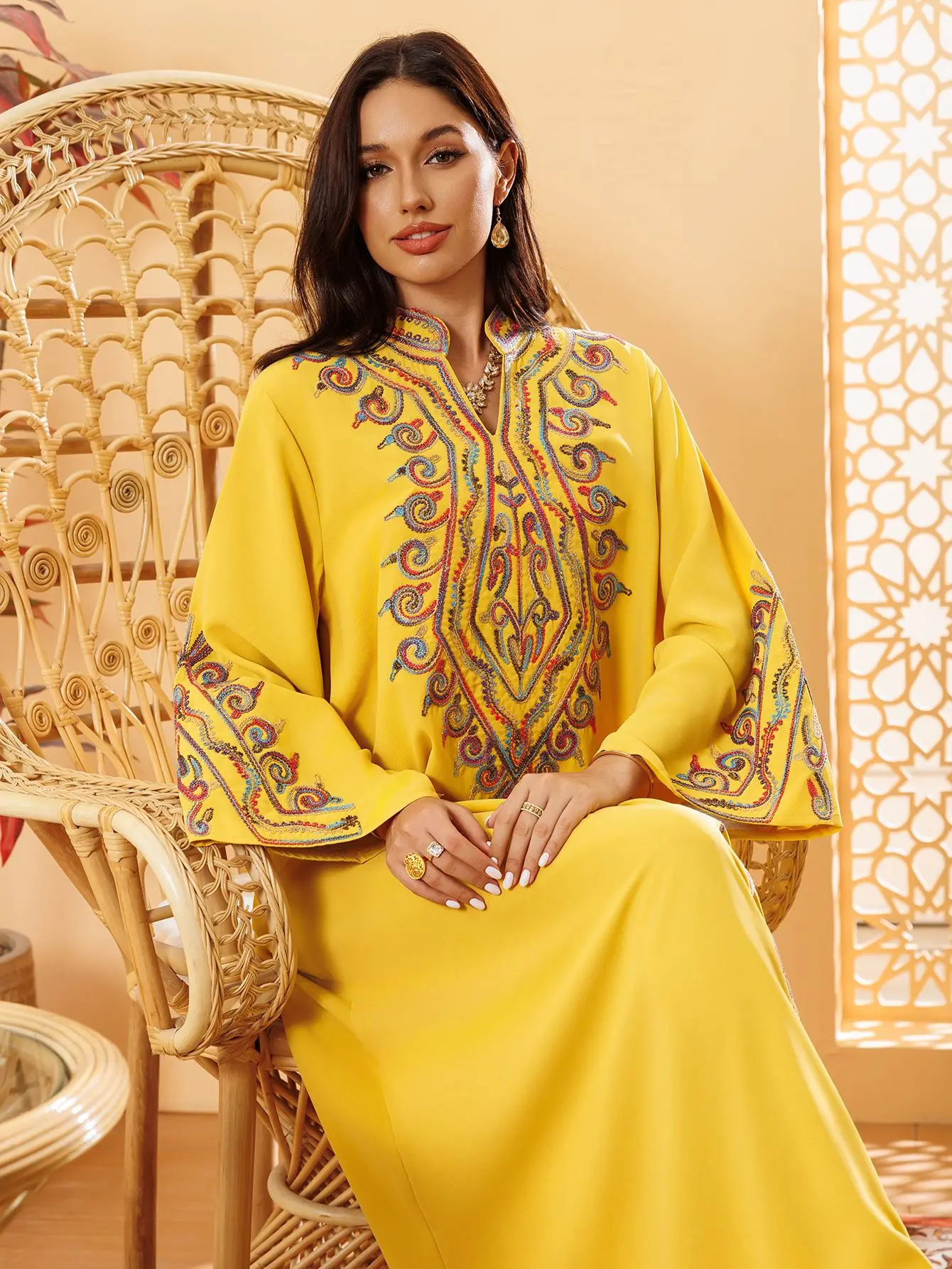 Ramadan Abaya für Frauen Muslimischen Stickerei Kleid Dubai Kaftan Türkei Arabischen Kleid Eid Djellaba Kaftan Marocain Frauen Jalabiya Kebaya