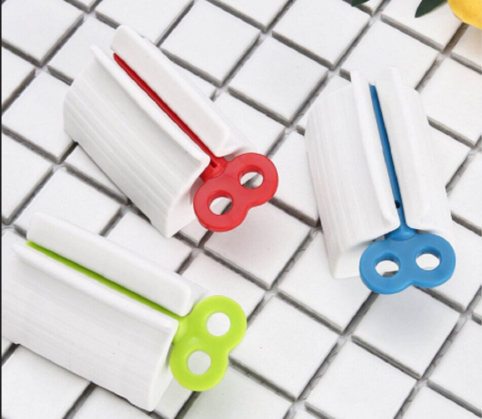 Cute Rolling Squeezer Toothpaste Dispenser Tube Partner Stand Hanging Holder