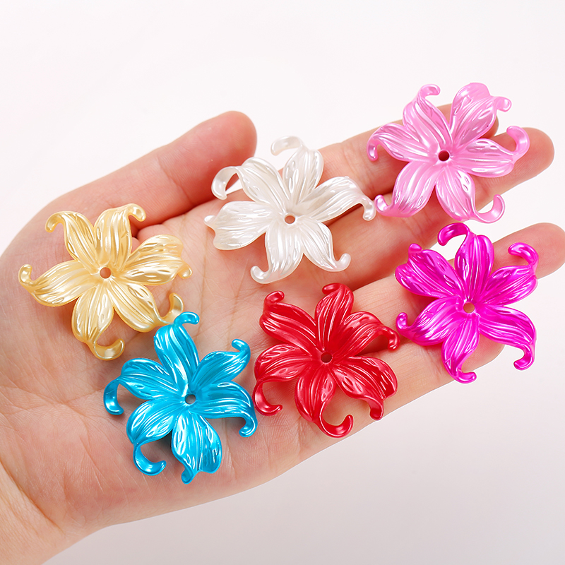 42X44Mm 20 Stuks Imitatie Parel Acryl Iris Bloemen Weven Bloemblad Bloemhouder Haar Accessoire Materiaal Oceaan Bloem Losse Kralen