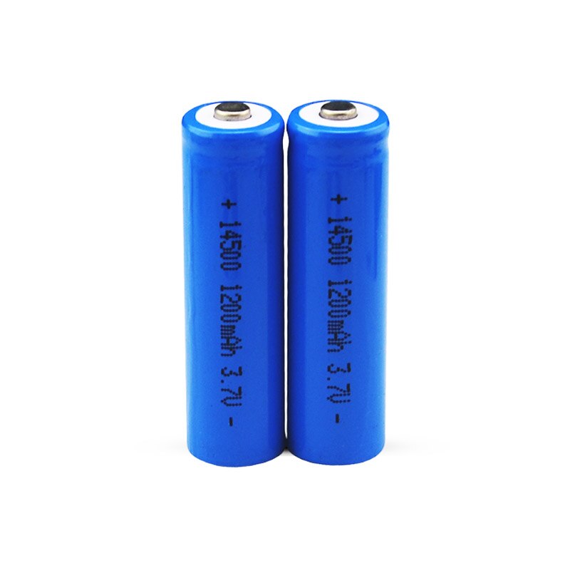 2 stk / mye østfire  aa 14500 1200 mah 3.7 v litiumion oppladbare batterier og ledet lommelykt,