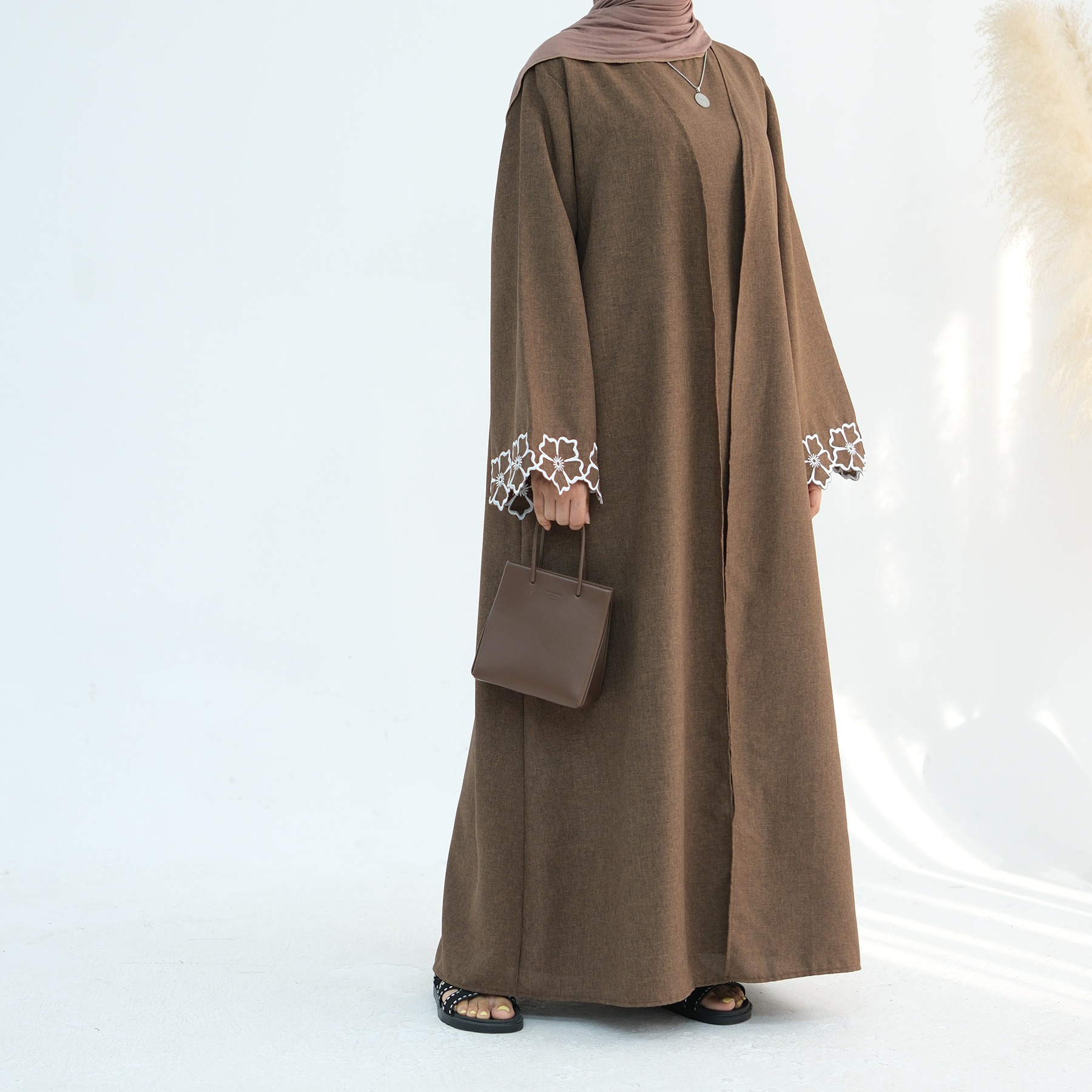 Open Abaya voor Vrouwen Dubai Luxe Borduren Bloem Arabische Kimono Abaya Moslim Jurk Turkije Islamitische Kleding Kaftan Gewaad Ramadan: S / Blauw