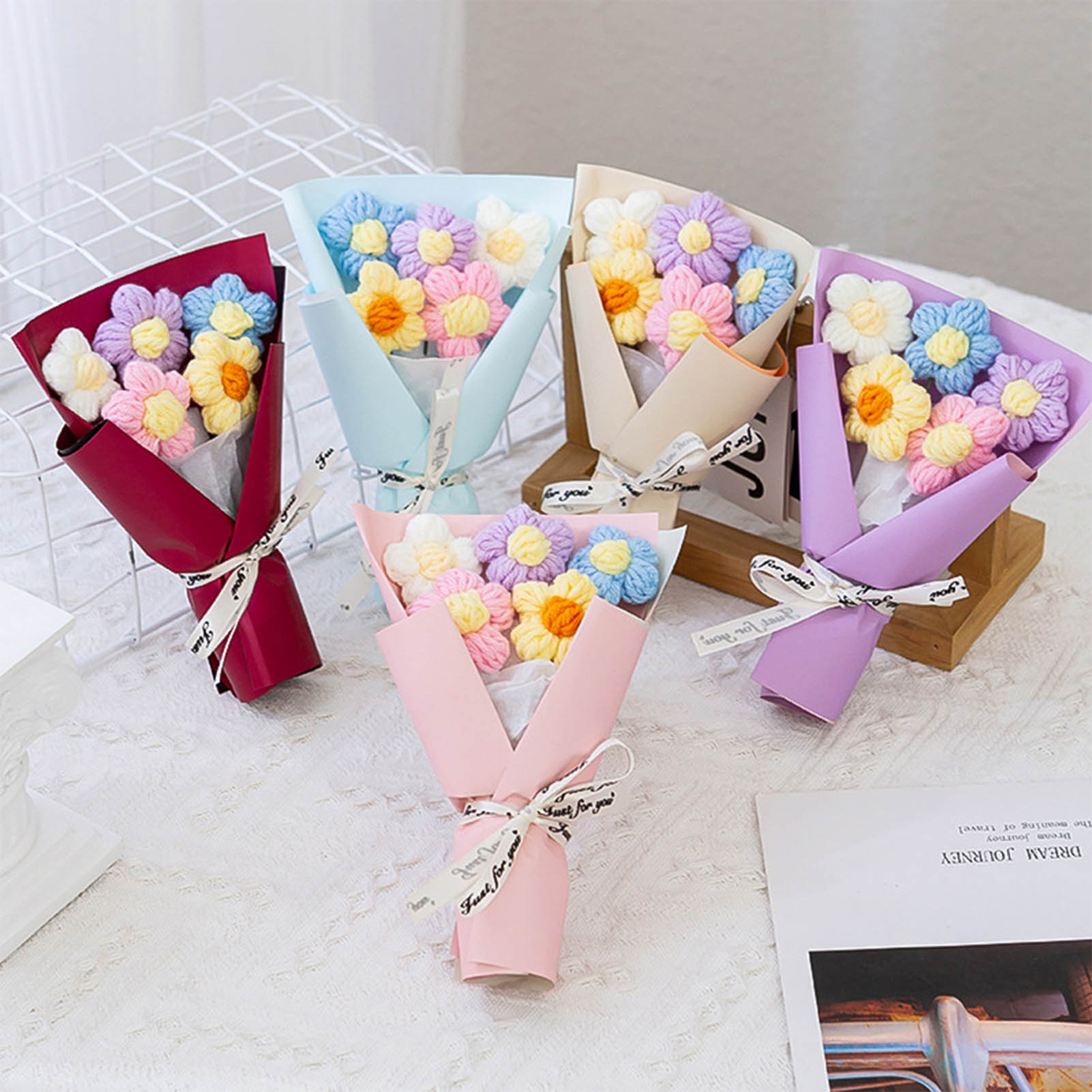 Hand Woven Flower Bouquet Mini Crochet Yarn Bouquet For Wedding Party Graduation Ceremony Lovely Decoration Puff Bouquet