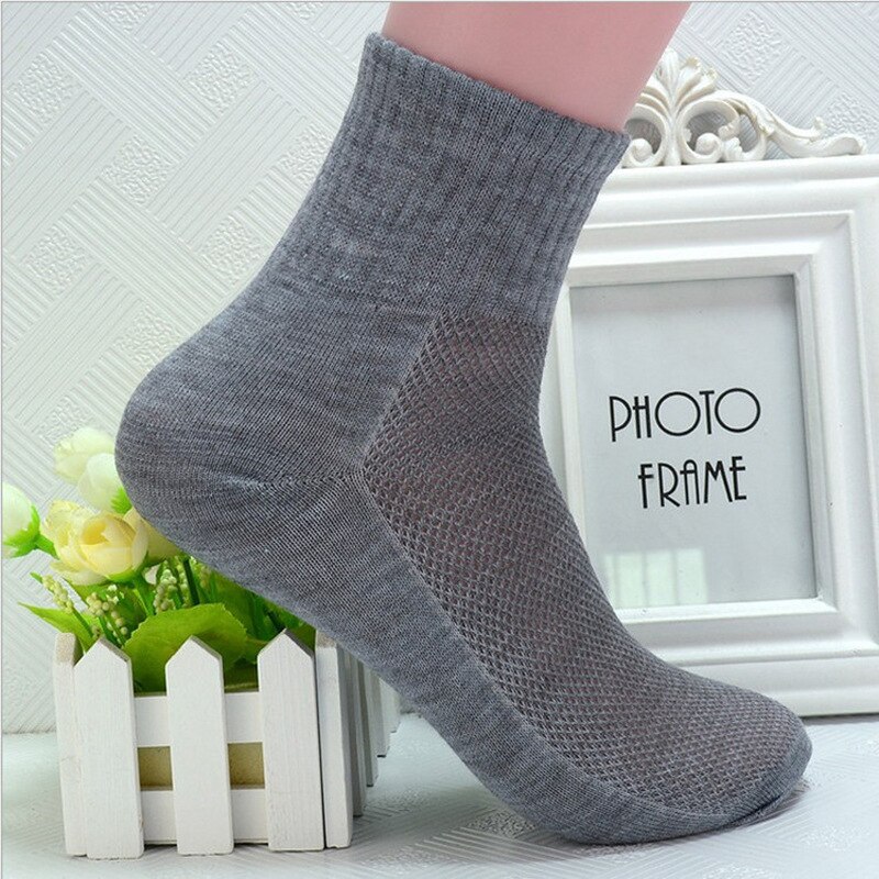Meias masculinas, cada pacote com 5 pares de meias de malha de poliéster, masculinas, esportivas, de algodão, confortáveis, para o verão: gray
