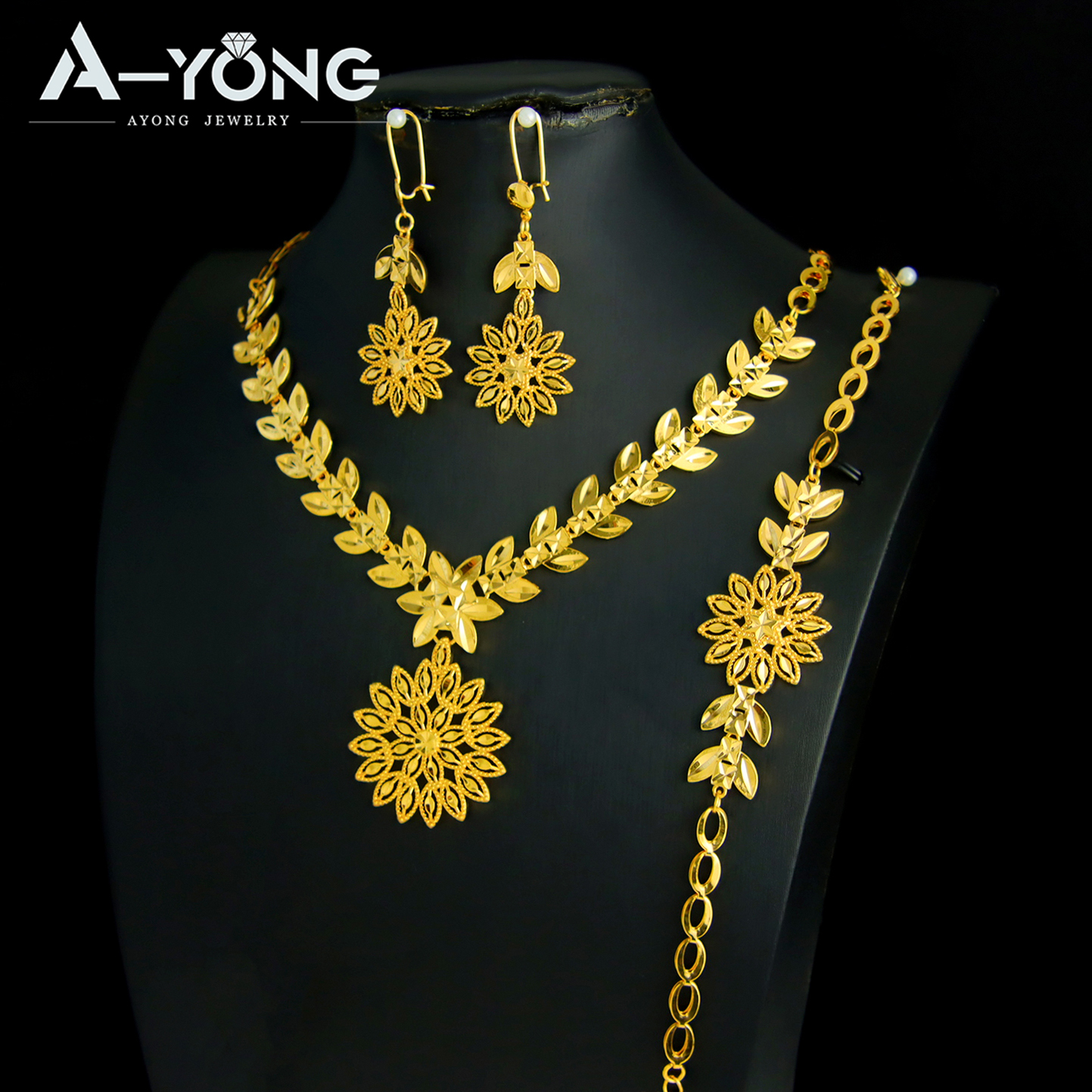 Luxe Dubai Bruiloft Sieraden Set 21K Vergulde Arabische Bruids Gouden Ketting Armband Oorbellen Braziliaanse Vrouwen Vintage Jewelrys