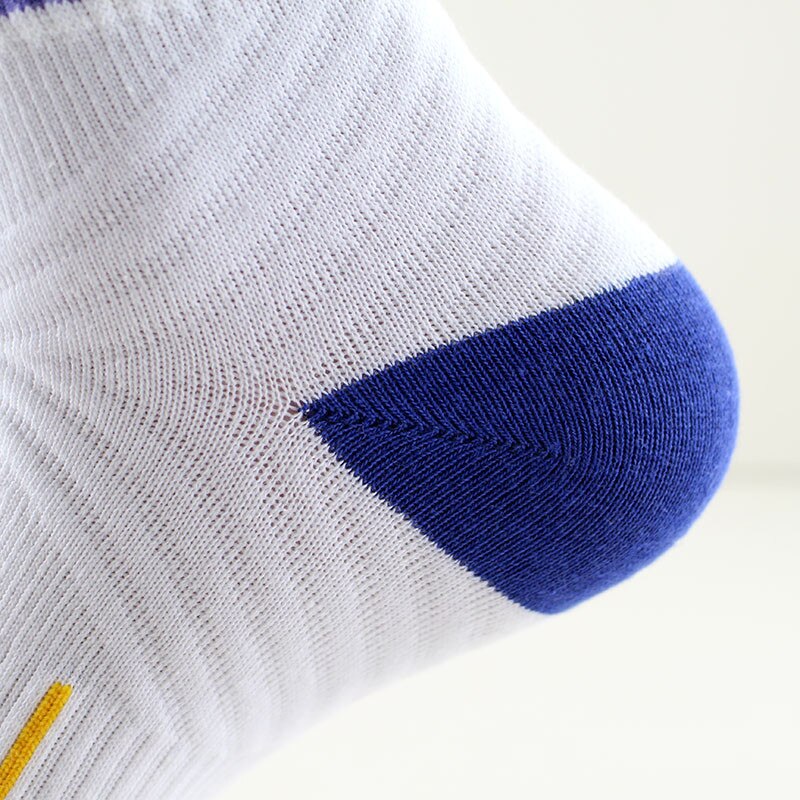 Efterår / vinter 5 par / parti mænds sokker udendørs sports basketball sokker i sokkerne