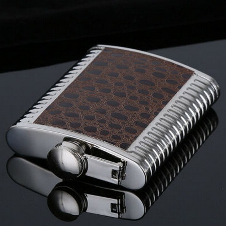 Hip Flask Wine Bottle 6-9OZ Stainless Steel Liquor Whiskey Alcohol Flask Cap Pocket Wine Bottle Liquor Screw Cap: Stripes 9oz
