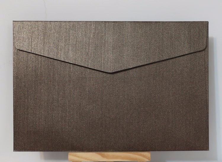 50pcs 198x130mm(7.7" x 5.1") Embossed Specialty Paper Envelope Wedding Business Invitation Envelopes: Brown
