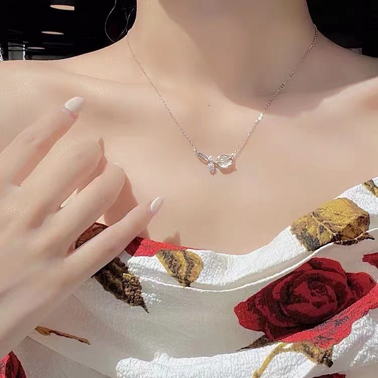 Trend Unique Delicate Chalcedony Tulip Pendant Necklace Women High Jewelry Party