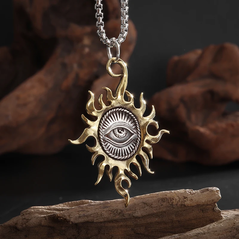 Colgante Vintage de ojo de sol de Dios, collar de ojo que todo lo ve, joyería de amuleto religioso para hombres y mujeres: Color amarillo dorado claro