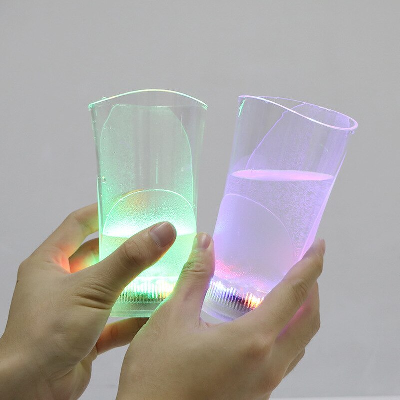 LED Flashing Vase Cup Plastic Luminous Cup Induction Wine Glass Water Cup Goblet Bar KTV Party Atmosphere Cup Props