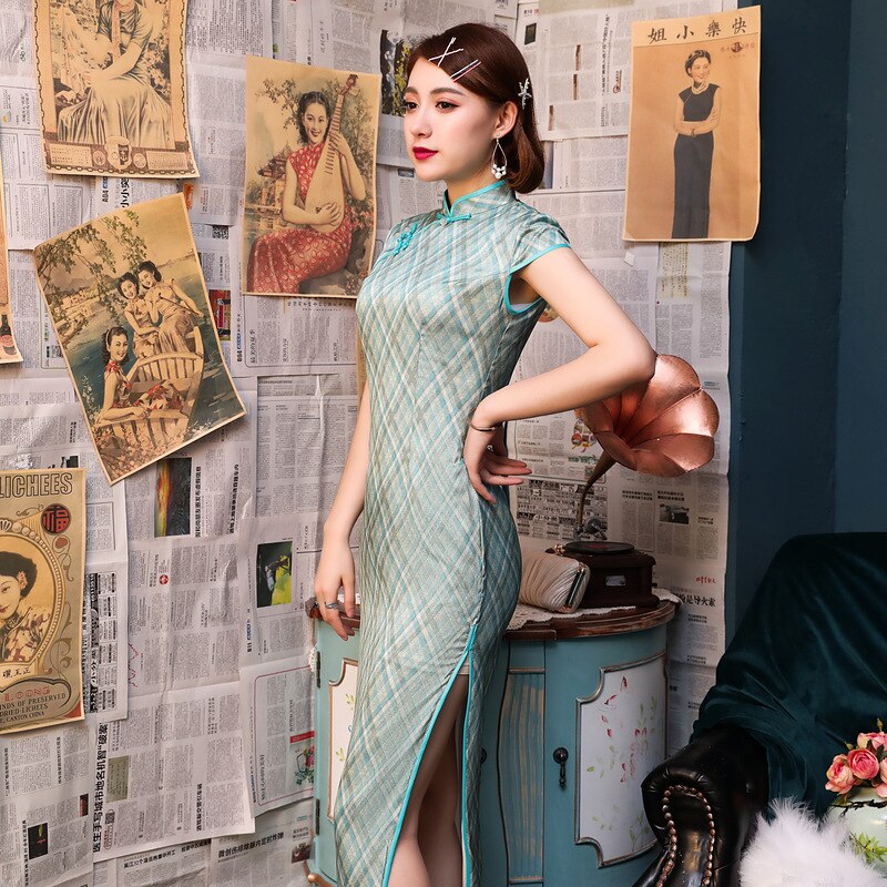 Chinese stijl mandarijn kraag sexy slanke lange vrouwelijke qipao nieuwigheid print satijnen cheongsam klassieke avondfeestjurk vestidos
