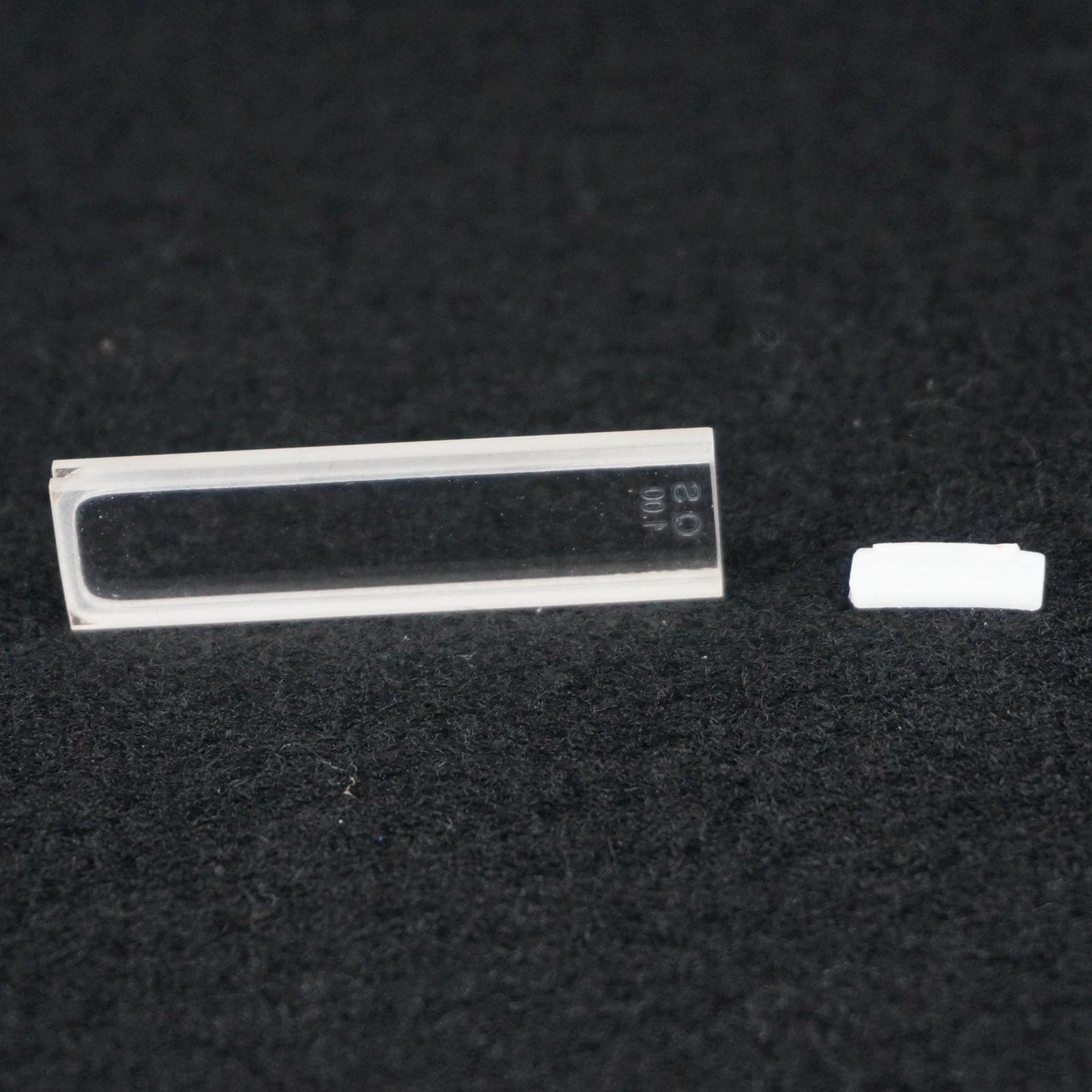 1mm Path Length JGS1 Quartz Cuvette Cell With PTFE Lid For Uv Spectrophotometers