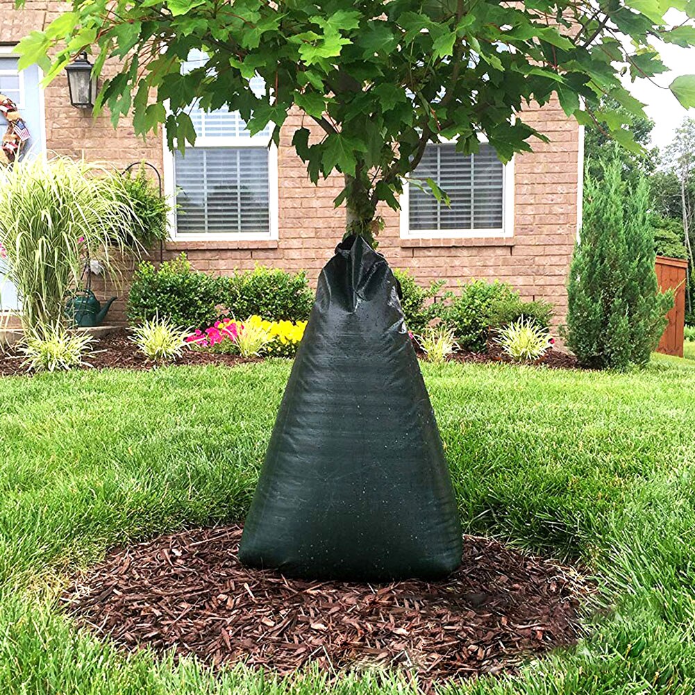 20 Gallon Portable Slow Release Tree Watering Bag Dripping Irrigation Pouch It can fill 20 gallons of water and it can maintain