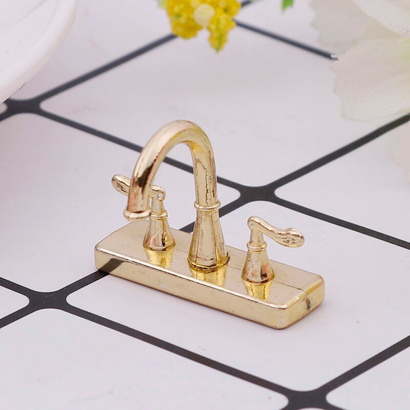 1/12 Poppenhuis Miniatuur Accessoires Legering Bad Kraan Simulatie Water Tap Model Meubels Speelgoed voor Poppenhuis Decoratie