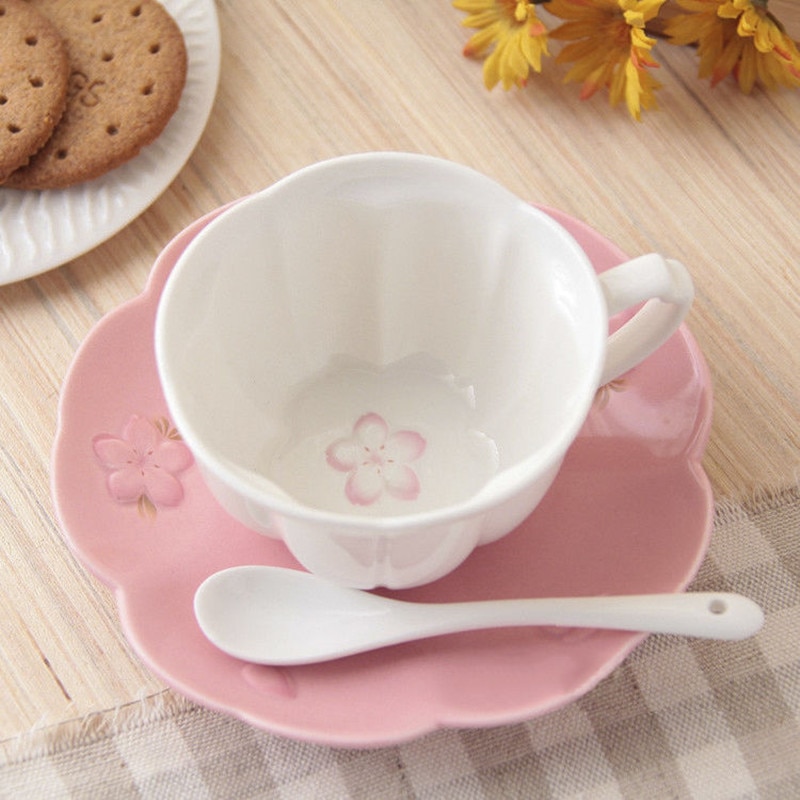 Embossed Cherry Blossoms Bone China Coffee Cup and Saucer Set Ceramic Afternoon Tea Flower Tea Teacup With Spoon Drinking Ware