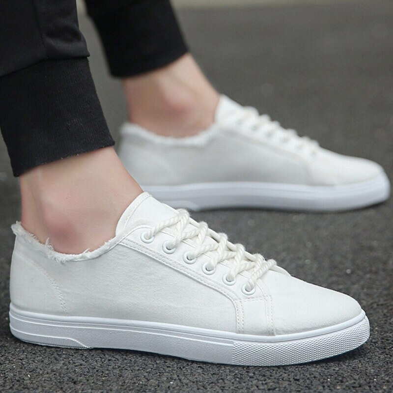 Białe trampki chłopięce sportowe buty 2020 wiosenne klasyczne buty męskie trampki płócienne buty męskie płaskie buty: White / 9.5