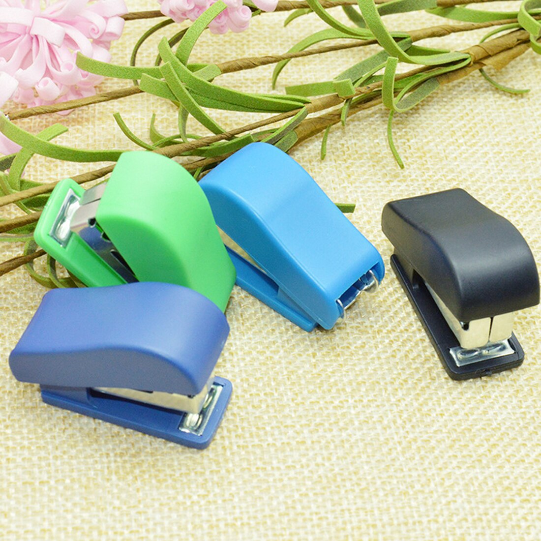 FangNymph utile Mini petite agrafeuse agrafe étudiant agrafage Grampeador papeterie accessoires de bureau fournitures scolaires