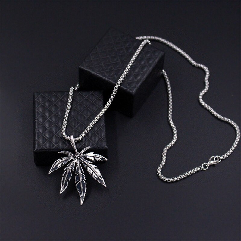 Hip-Hop Wietblad Goud Titanium Stalen Ketting Persoonlijkheid Rvs Geometrische Type Mannen Maple Leaf Blade Keten: Silver Plated