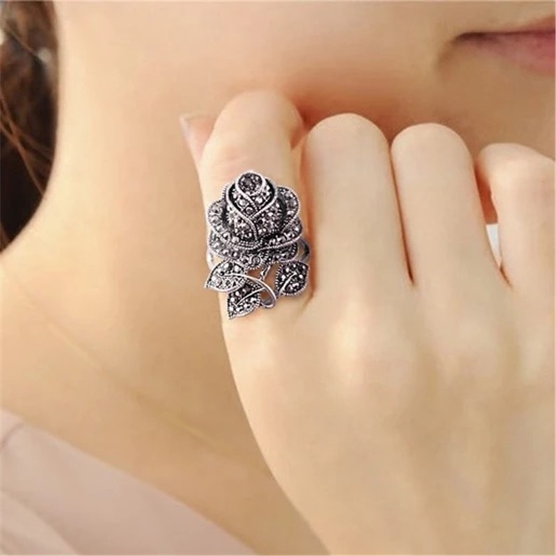 Rose Bloem Crystal Engagement Ring Vrouwen Accessoires Grote Ringen Vrouwelijke Vintage Zilveren Ring Femme Retro Zirkoon Ringen Lady