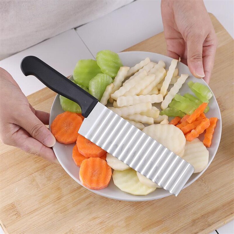 Long Stainless Steel Potato Chip Slicer Dough Vegetable Fruit Crinkle Wavy Slicer Knife Potato Cutter Chopper French Fry Maker