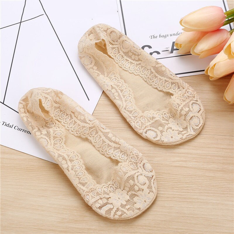 Summer Invisible Boat Socks Anti Slip Sock Non-slip Silica Gel Sock Girl Women Cotton Sole Anti skid Lace Boat Socks: Skin color