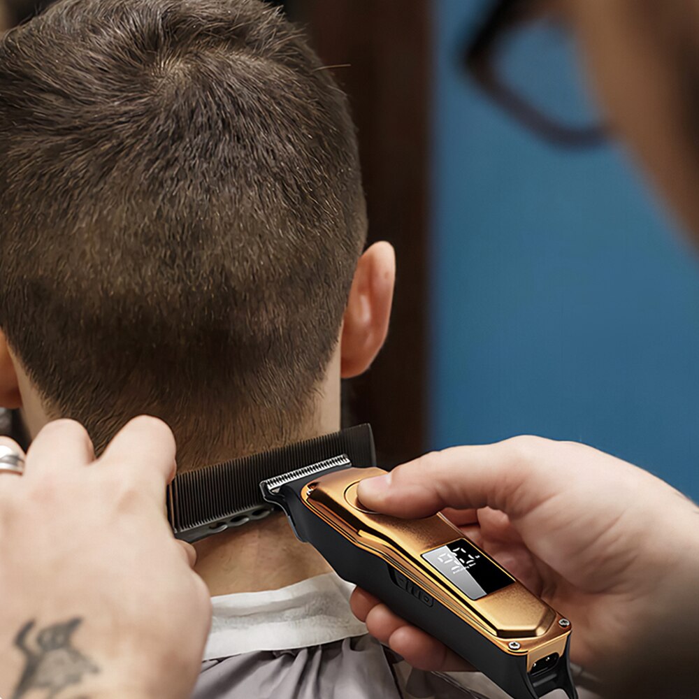 Cortadora de pelo eléctrica de Metal para hombre, cortador de pelo inalámbrico con cabeza baldeada, máquina de corte de pelo con peine de fijación