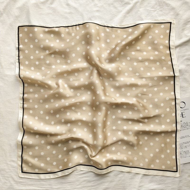 70 * 70ins Lente Zomer Sjaal Kleine Vierkante Sjaal Vrouwelijke Koreaanse Artistieke Decoratieve Polka Dot Vrouwen Halsdoek Sjaal: 12