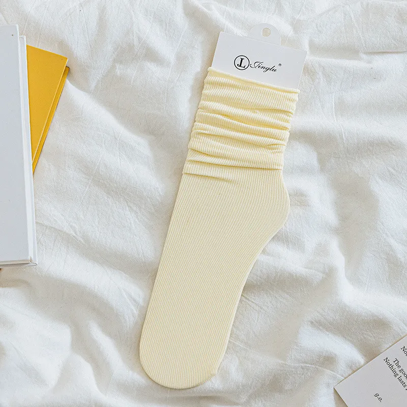 Women Ruffled Edge Bing Bing Socks Summer Ultra-thin Absorb Sweat Prevent Odor Soft Ice Velvet Harajuku Stretch Elasticity Socks: Tamanho Único / Dourado