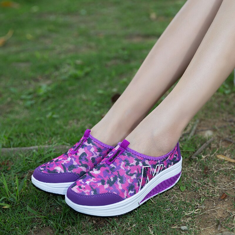 Women's Toning Shoes - Slip-on Mesh Platform - Height Increasing & Massage - DawnDark