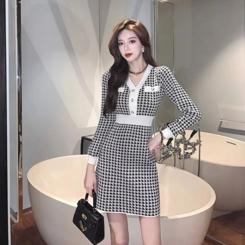 Schwarze Häkelkleider für Damen, Herbst und Winter, in Weiß, Ich bin Ausverkauf, ästhetisches, trendiges Kpop-Strickkleid für Damen
