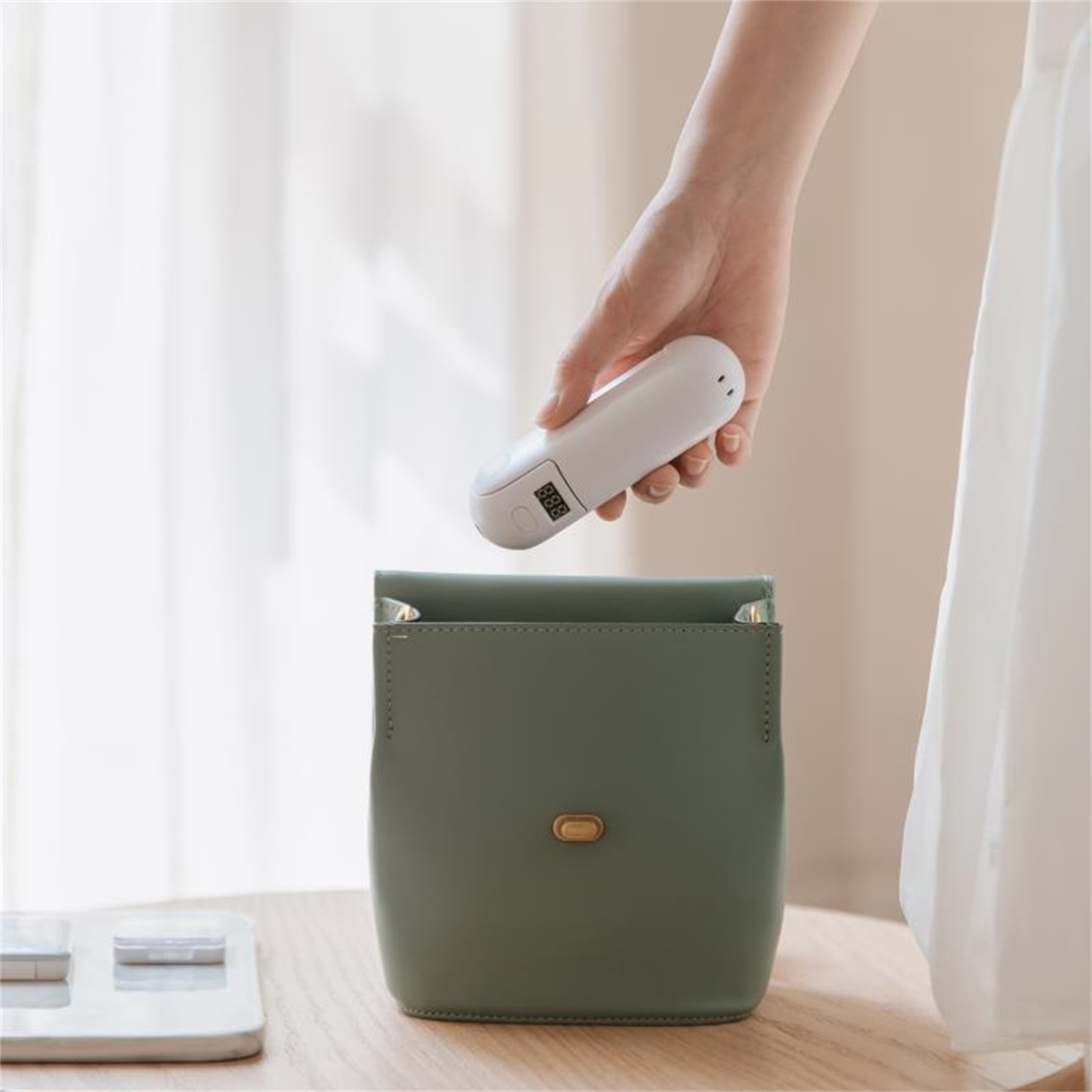 USB Fan Mini Portable Pocket Fan Cool Air Hand Held Cooler USB Rechargeable Max USB Gadgets