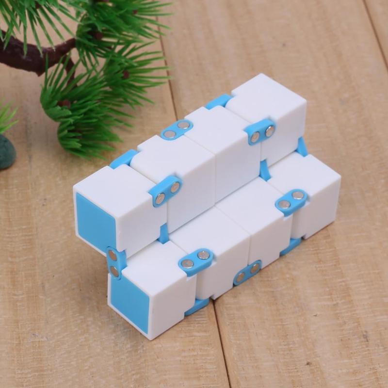 Kids Infinity Cube Magic Anti-stress Spinner Cube Hand Puzzel Uitbreiden Relief Stress Speelgoed voor Kinderen Magische Vinger Spinner