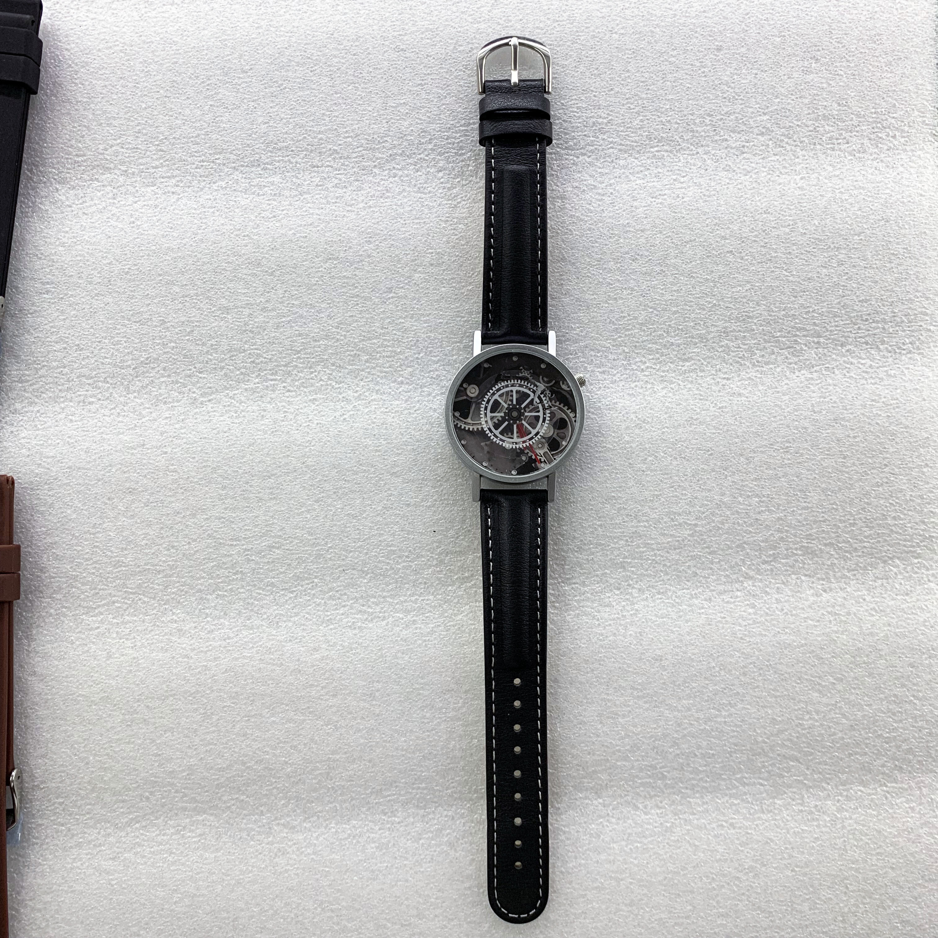 Fb81009 geliefden paar polshorloges tandwiel bewegende wijzerplaat luxe relojes