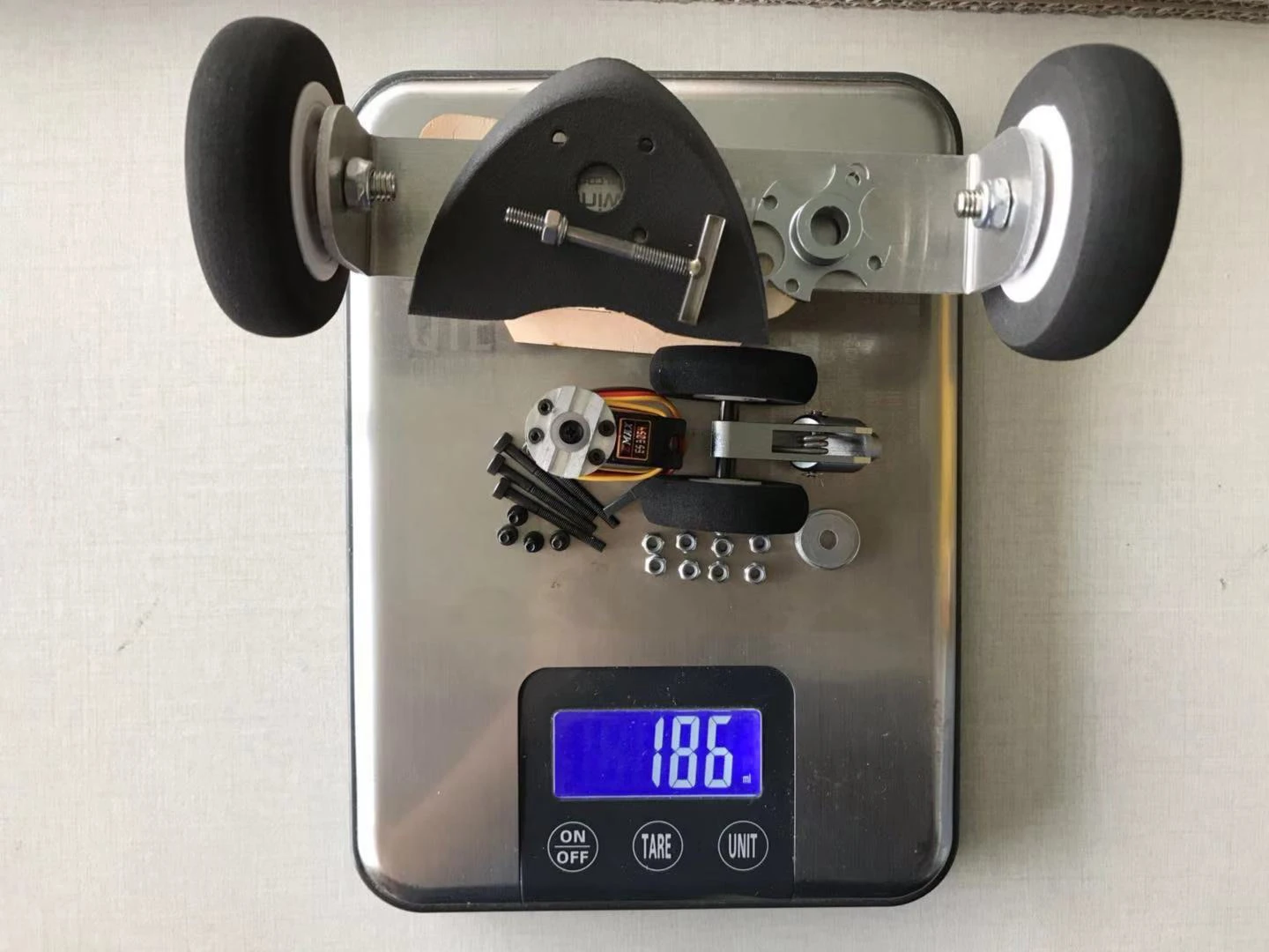 LANDING GEARS FOR MINI CROSSWIND 1600 PLANE