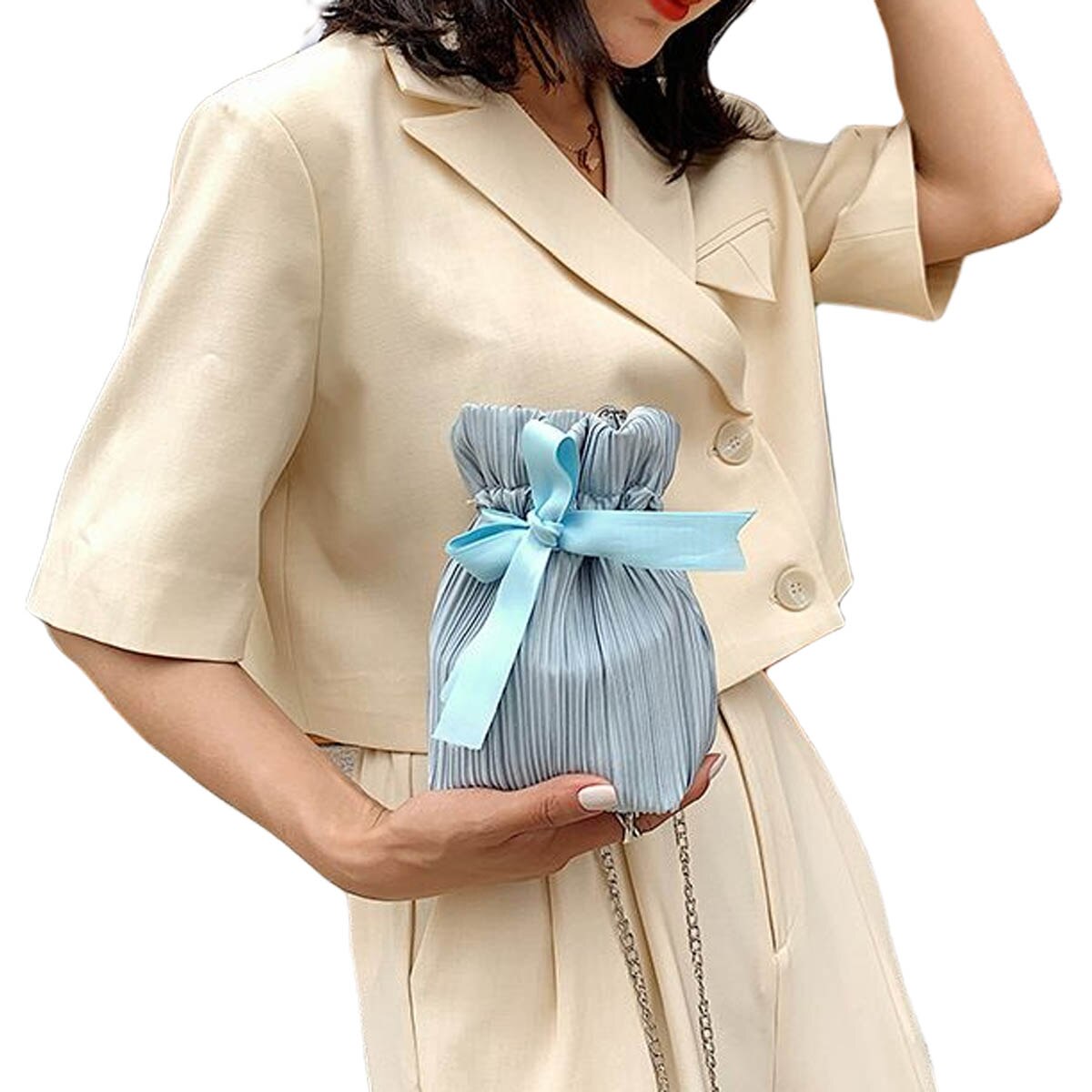 Merk damestassen crossbody-tassen dames draagbare emmervormige decoratieve metalen schouderbanden tassen