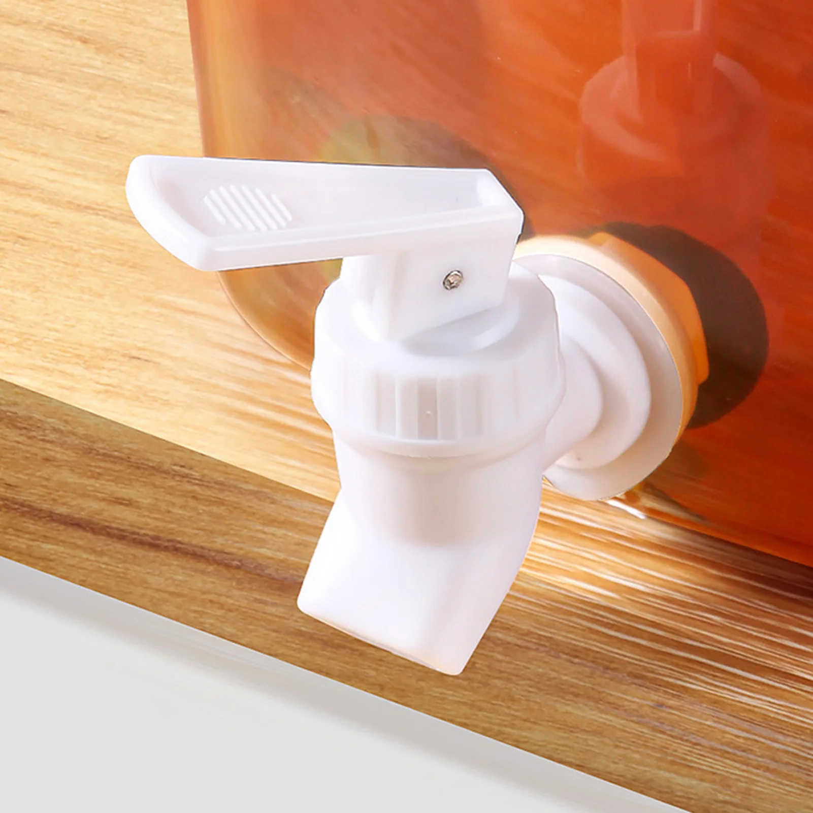 Duży dozownik wody 3,5 l/5 l z kranem Wiadro na zimną wodę Lodówka Dozownik napojów Plastikowy pojemnik na sok owocowy