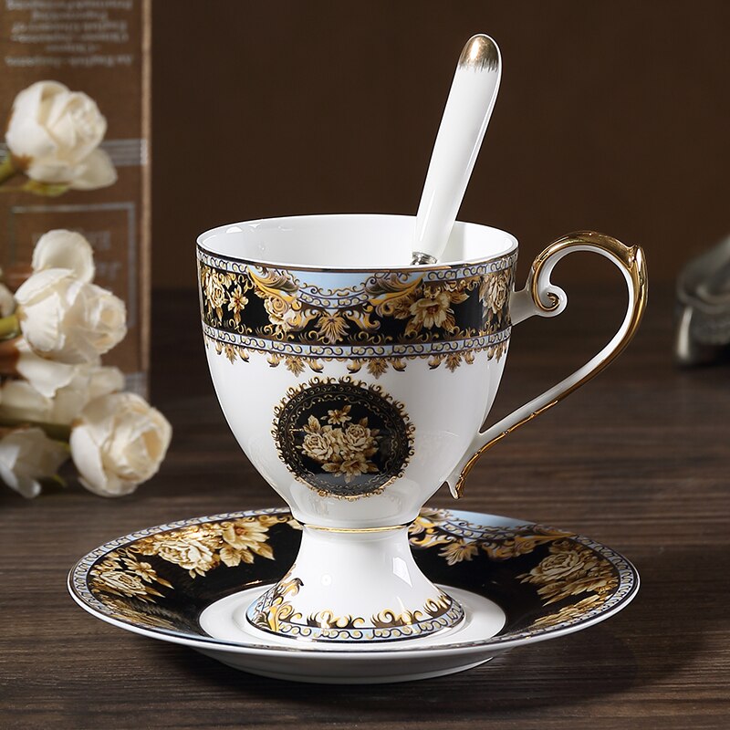 European Style Luxury Phnom Penh Bone ChinaCoffee Cup British Afternoon Tea Set Ceramic Coffee And Saucer