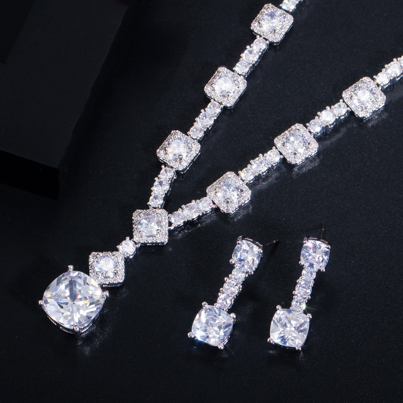 CWWZircons Chique Redondo e Quadrado Cut Red Cubic Zirconia Wedding Party Mulheres Jóias Elegante Conjunto Colar Brinco para Noivas T454