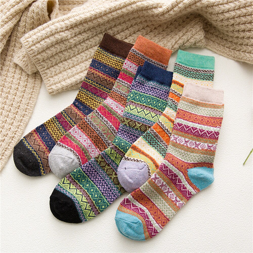 5 Paren/set Winter Dikker Wol Vrouwen Meisjes Sokken Etnische Multicolor Gestreepte Zachte Warme Casual Sport Sokken Kleding Leuke Sok
