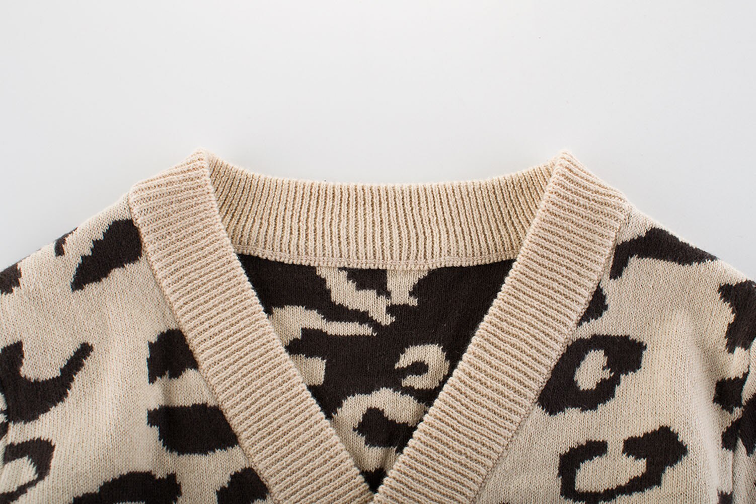¡Novedad! Cárdigan estampado de leopardo de manga larga con botones de otoño para bebés y niñas