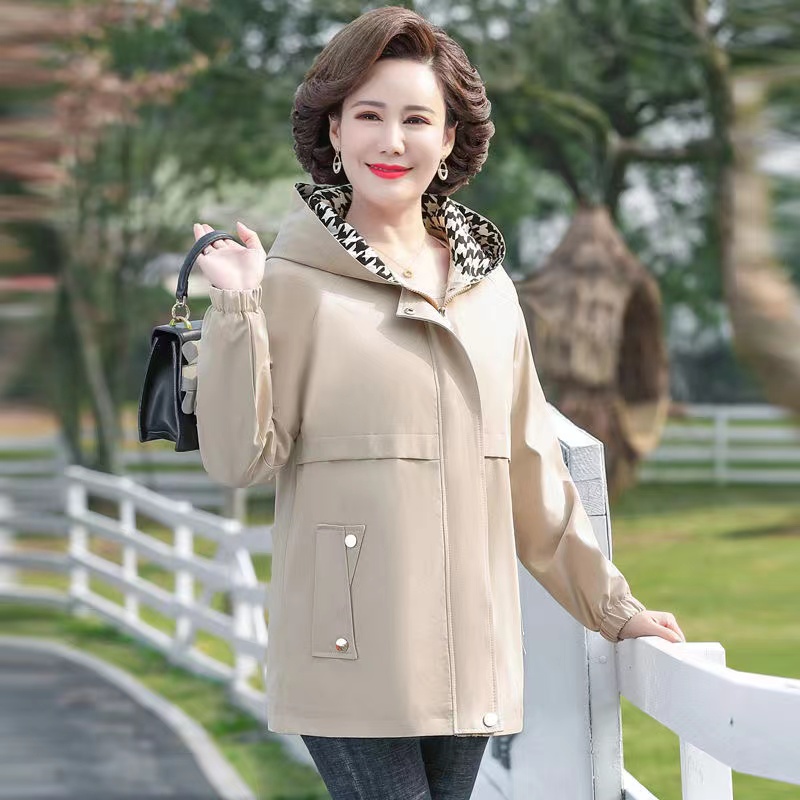 Middle-aged Elderly Women Jacket Spring Hooded Zipper Overcoat Autumn Coats Outerwear Mother Clothes Female Windbreakers 5XL: 5XL / Beige