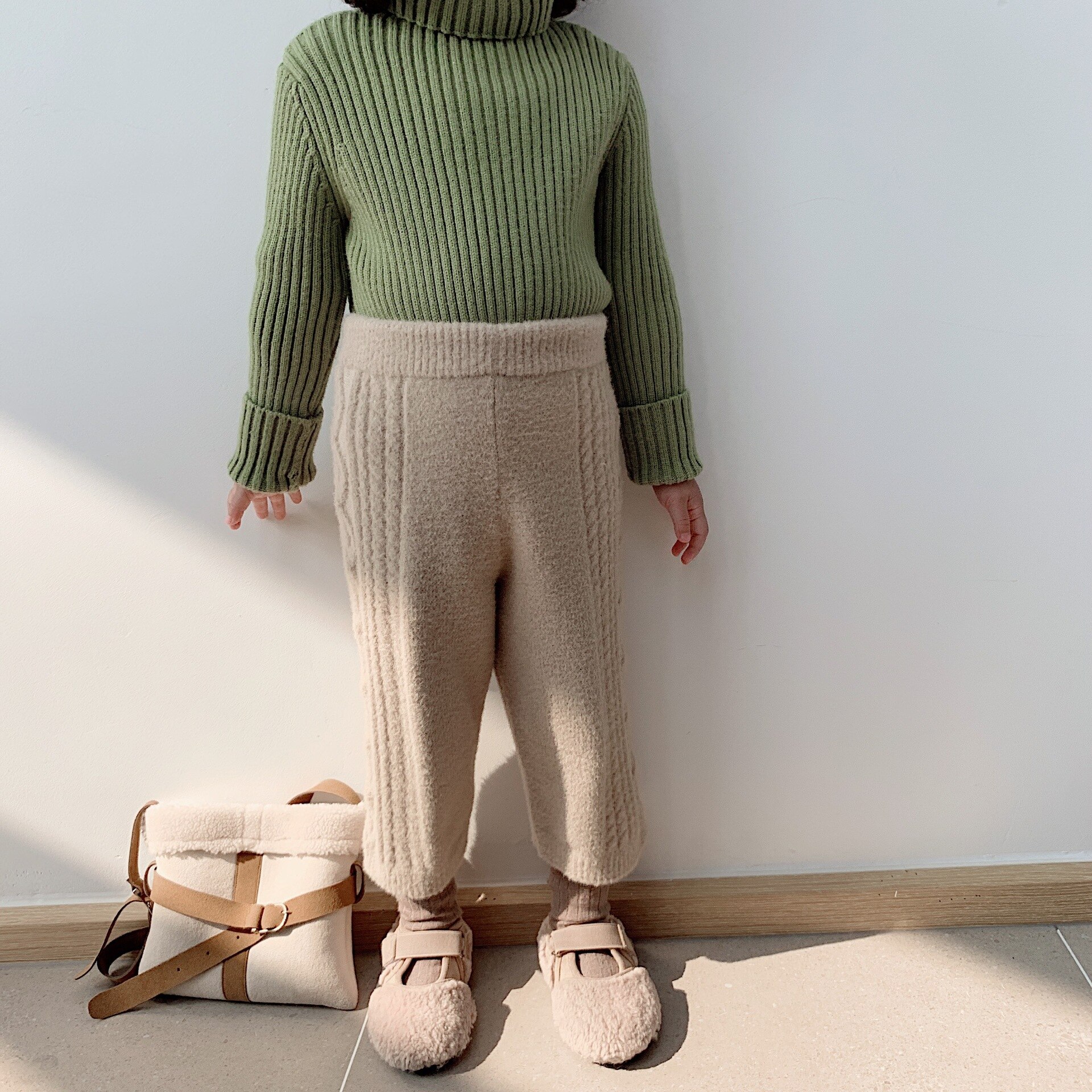 Tyttöjen housut talvella paksunnettu villa neulehousut pikkutyttöjen puuvillahousut