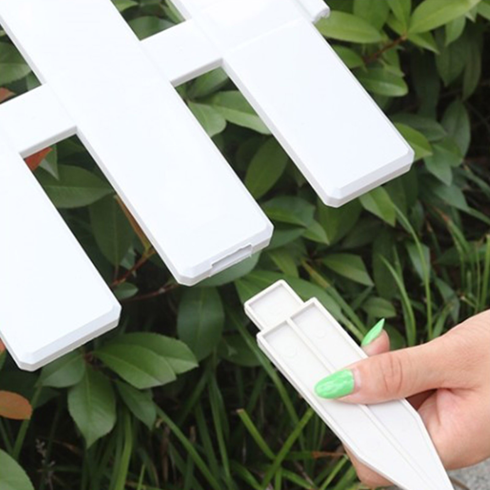 5pcs Garden Picket Fence Splicable And Detachable Plastic Fence Lawn Edge Garden Outdoor Pastoral Wedding Decoration Fence