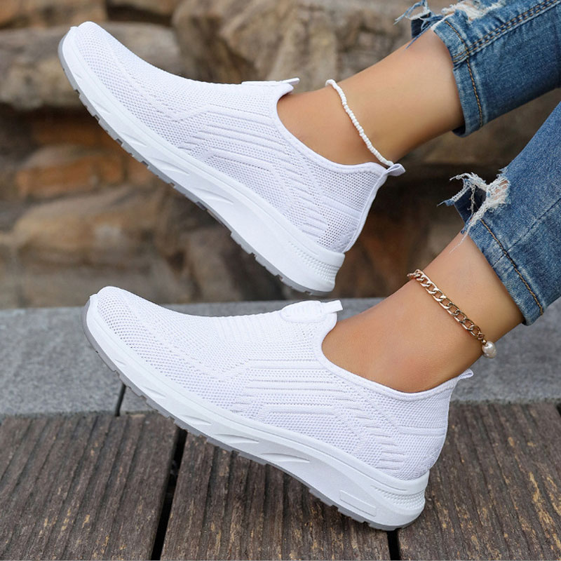 Mocassini da ginnastica da donna Tennis Femimino Ladies Slip On Scarpe sportive traspiranti Designer Scarpe a piedi nudi Ballerine