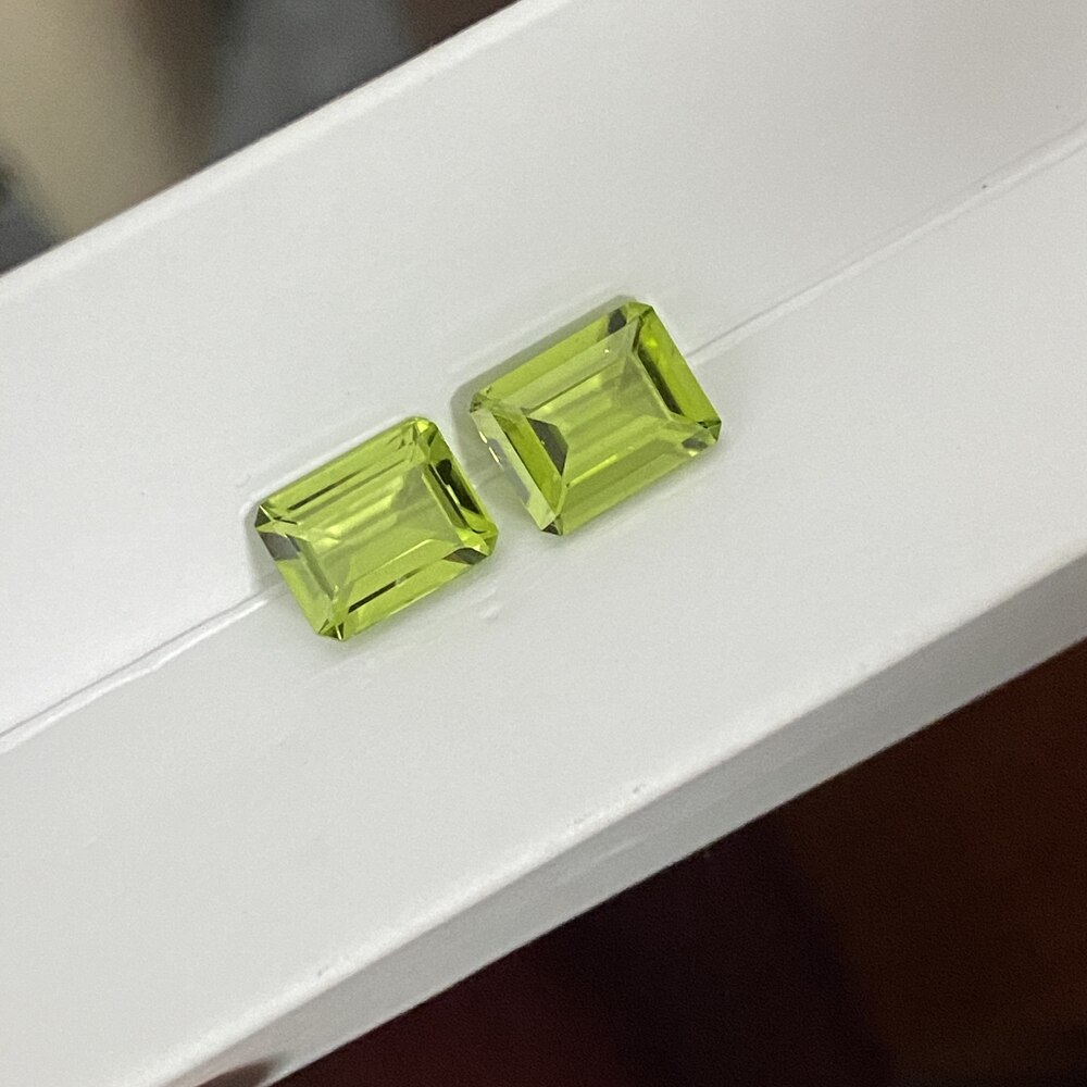 Meisidian A Octagon Cut 7X9mm 2 Carat Natural Peridot Stone