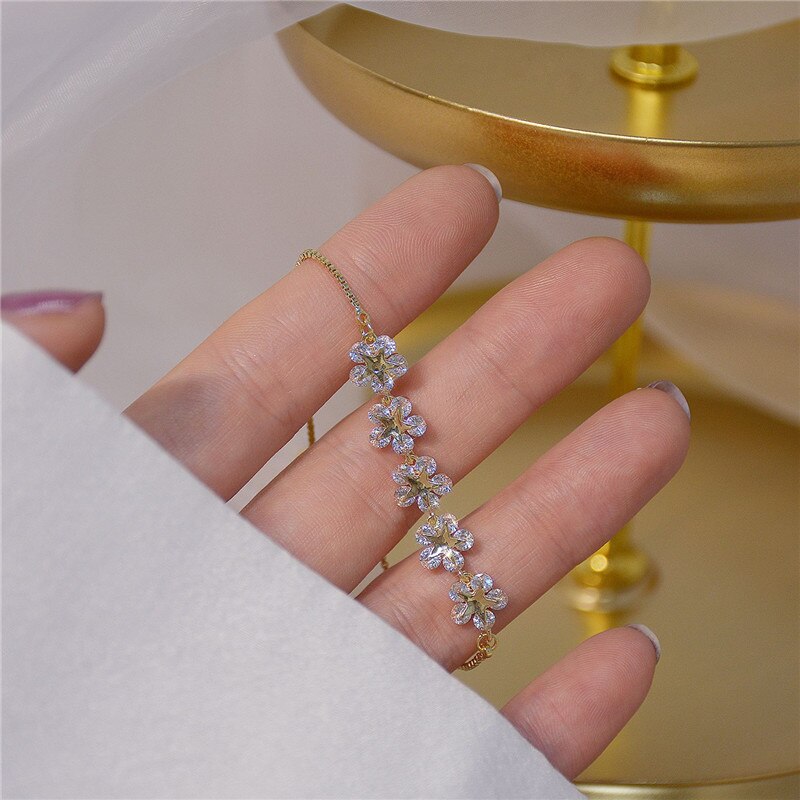 Mode Aaa Zirconia Bloemblaadje Armband Vrouw Exquisite Luxe Manchet Armband Sieraden Verjaardag Cadeau Voor Meisjes