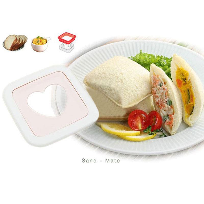 1 Pcs Useful Cute Kitchenware Sandwich Maker Heart Cutter Toast Cake Bakeware